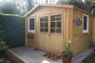 Photo associated with Canine Cabin