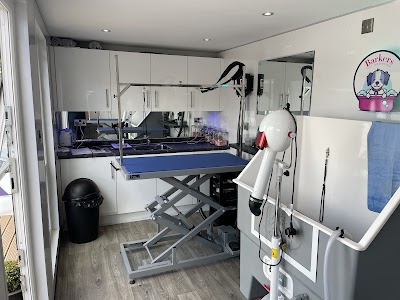 Photo associated with Barkers Pet groomers